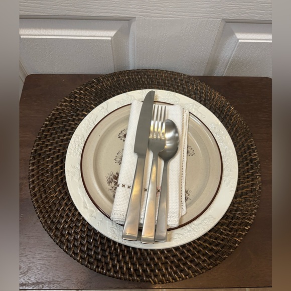 Rattan Charger Plates A Set of 4 - Picture 1 of 12